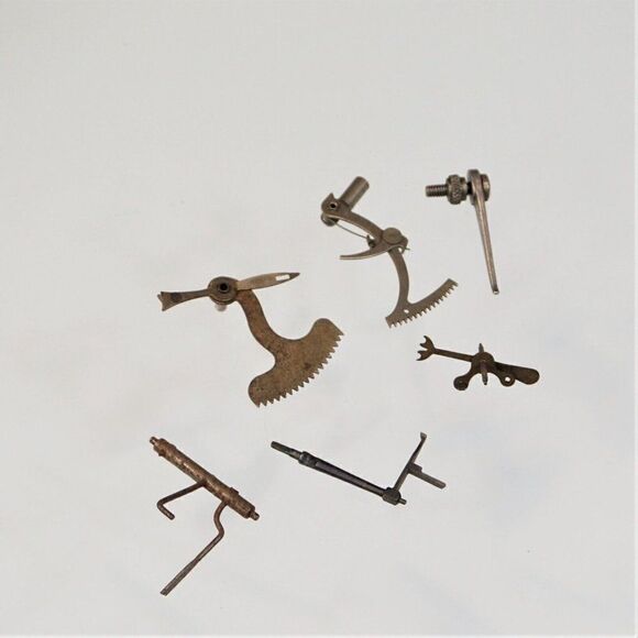 Clocksmith Assorted Lot Clock Gears Watchmaker Repair Parts Vintage Crafts - Picture 1 of 5